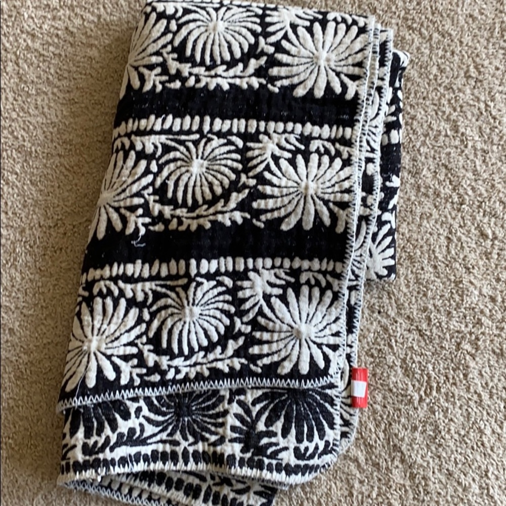 Opalhouse Mallorca throw